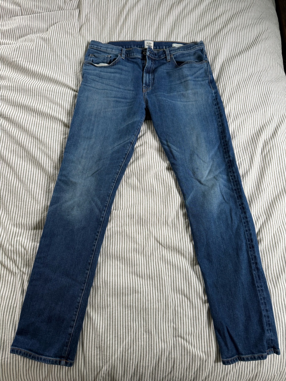 Slim Men's Jeans in Medium Blue Wash